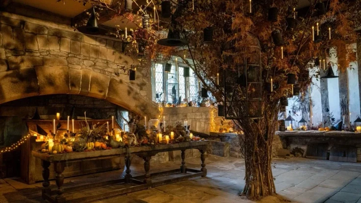 Haddon Hall Magic ex 2 jpg